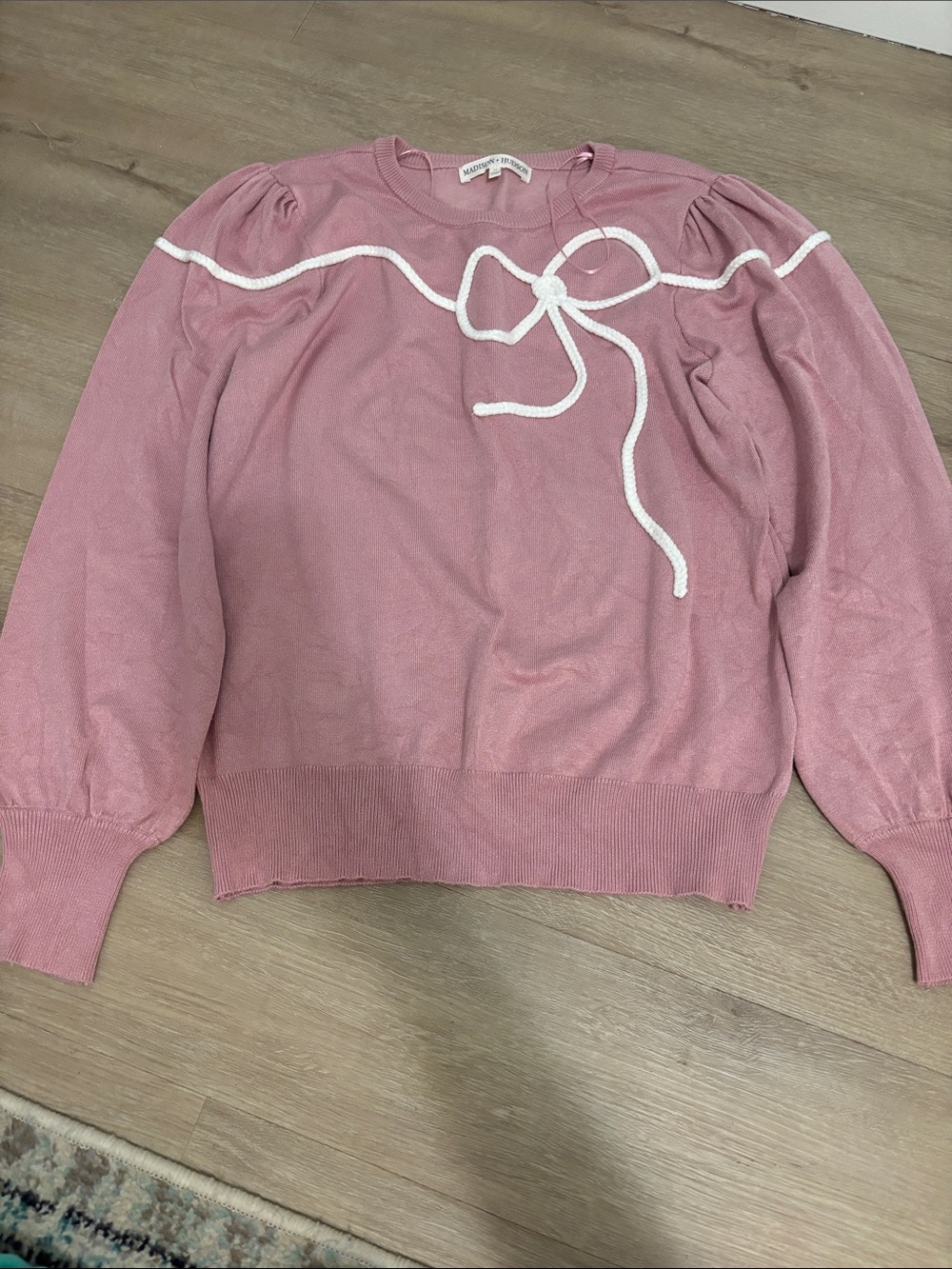 Dusty Pink Puff-Sleeve Sweater with White Bow Detail